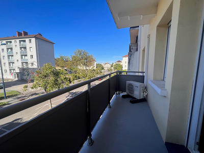 Appartement - 85 m² - 4 pièces