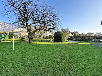 Maison - 220 m² - 5 pièces