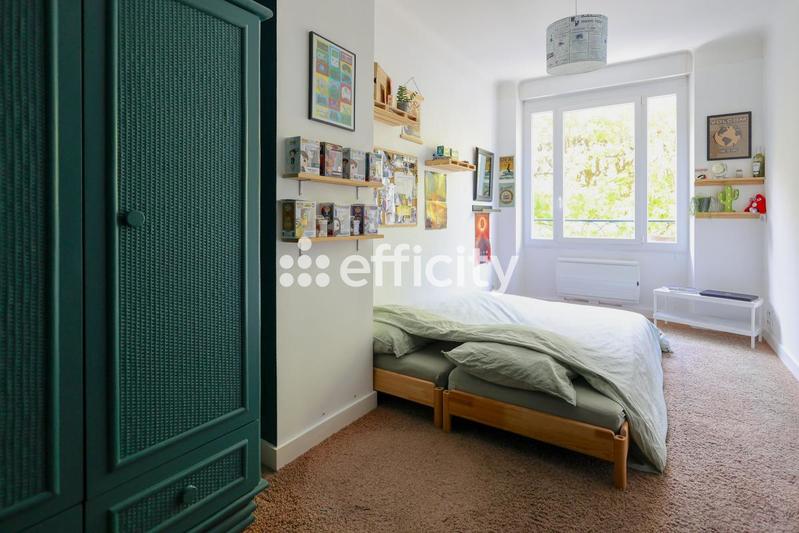 Appartement - 150 m² - 5 pièces