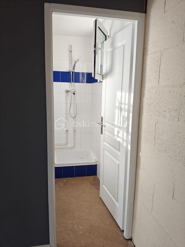 Local d'activité / Entrepôt - 171 m² - 4 pièces