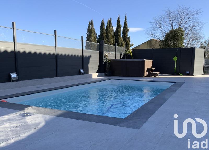 Maison - 305 m² - 7 pièces