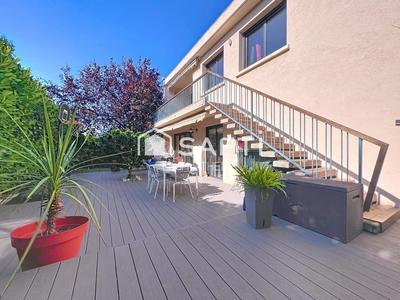 Maison - 186 m² - 7 pièces