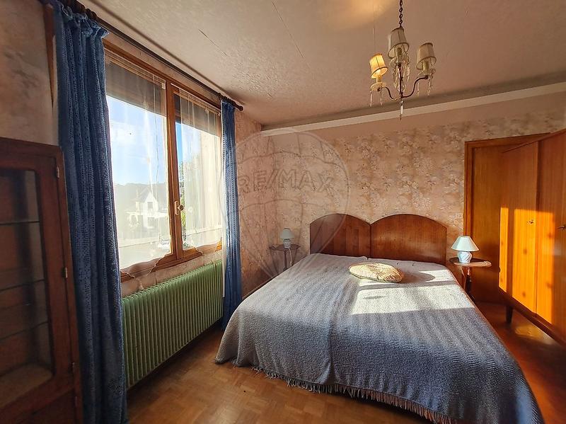 Maison - 102 m² - 6 pièces