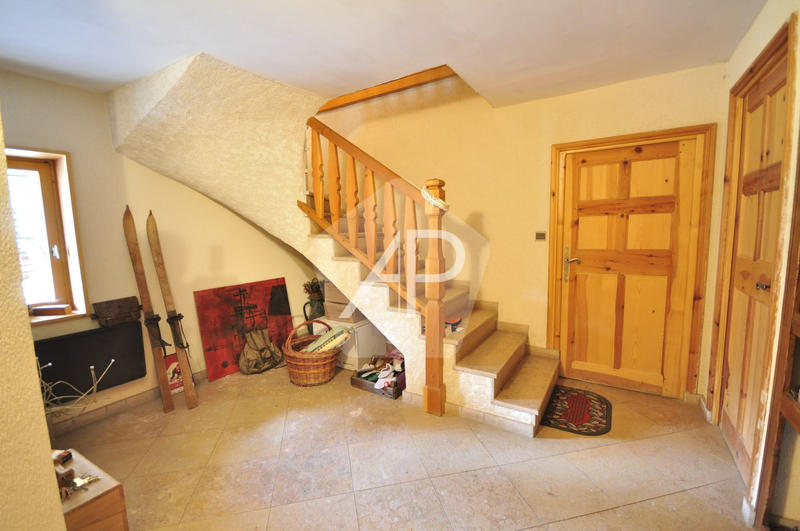 Maison - 251 m² - 10 pièces