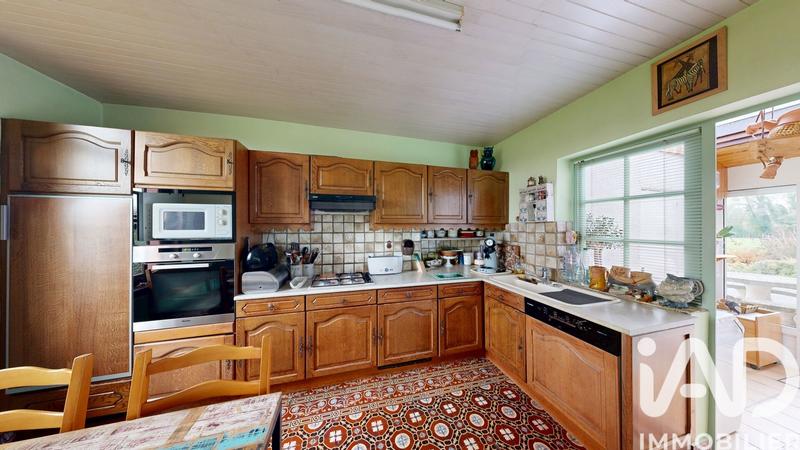 Maison - 180 m² - 8 pièces