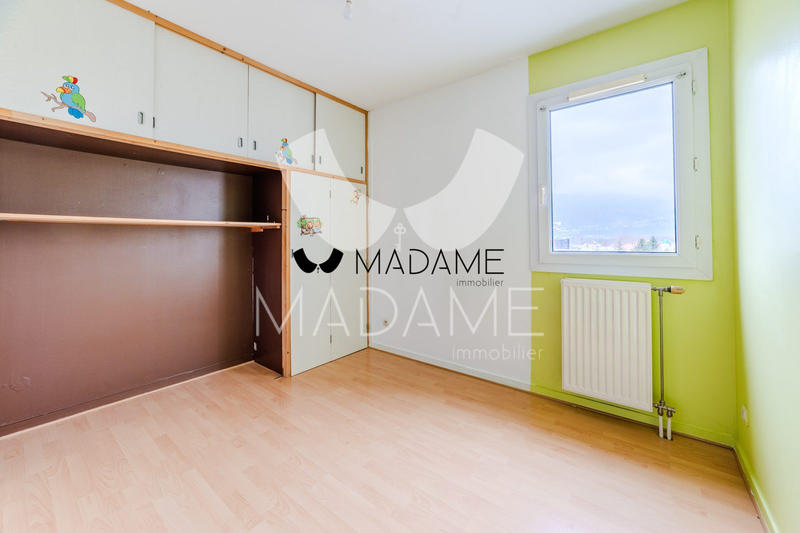 Appartement - 79 m² - 4 pièces