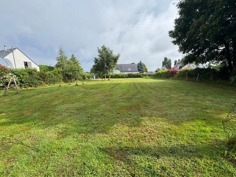 Terrain constructible - 900 m²