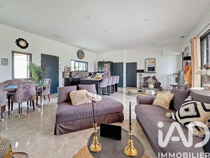 Maison - 143 m² - 5 pièces