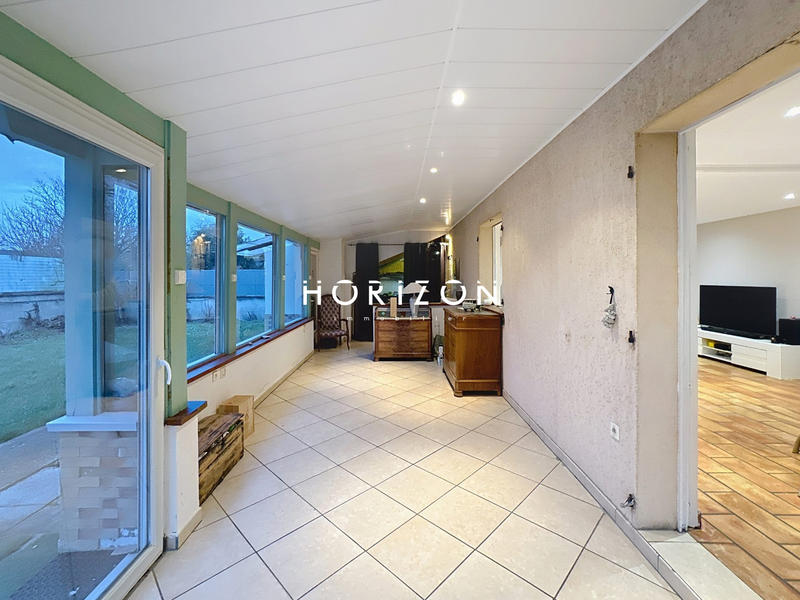 Villa - 180 m² - 8 pièces