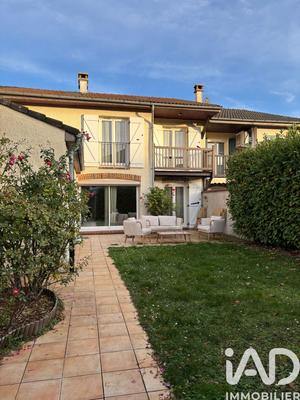 Maison - 88 m² - 5 pièces