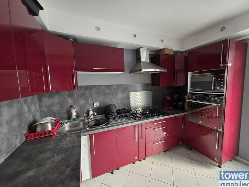 Maison - 137 m² - 8 pièces