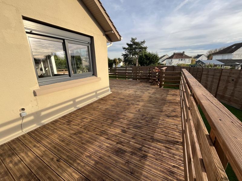 Maison - 137 m² - 6 pièces