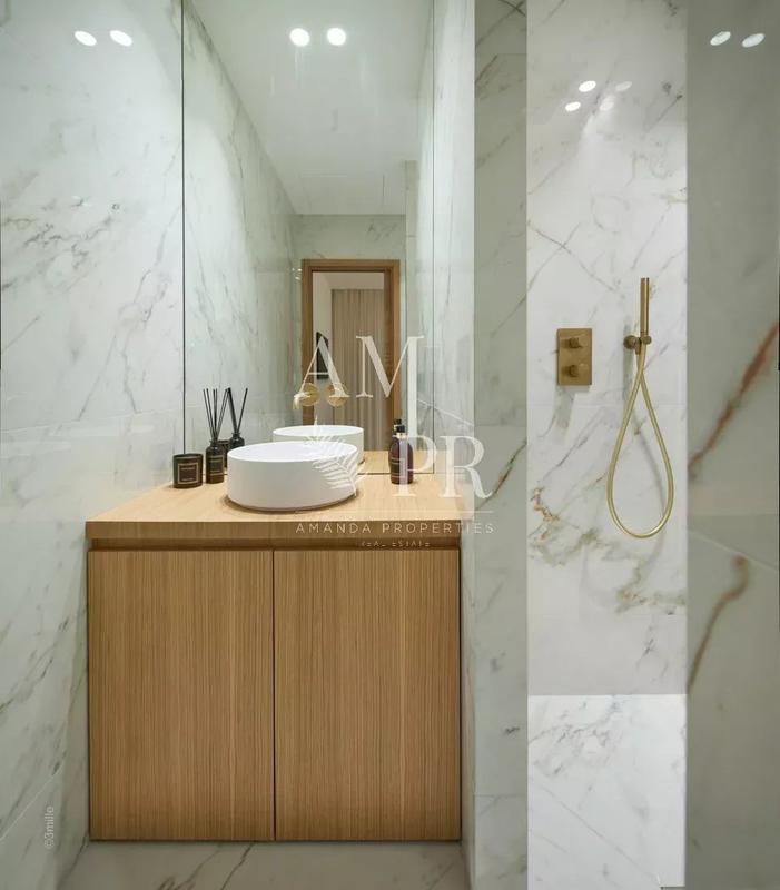 Appartement - 110 m² - 5 pièces