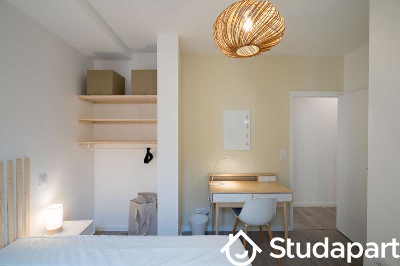 Chambre - 11 m² - 1 pièce