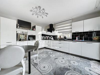 Villa - 184 m² - 6 pièces