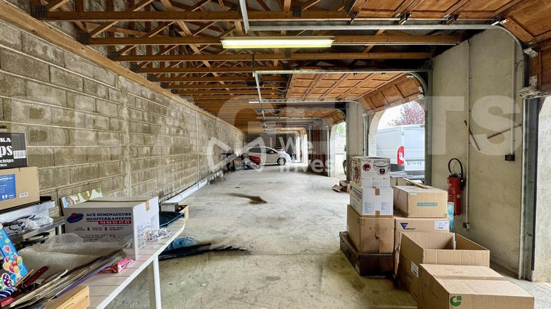 Villa - 215 m² - 14 pièces