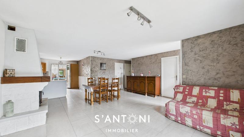 Maison - 94 m² - 6 pièces