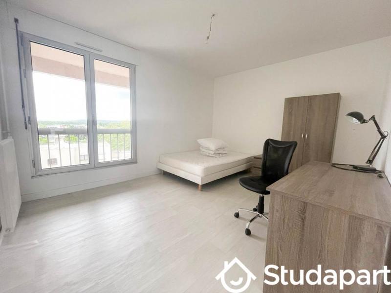 Appartement - 82 m² - 5 pièces