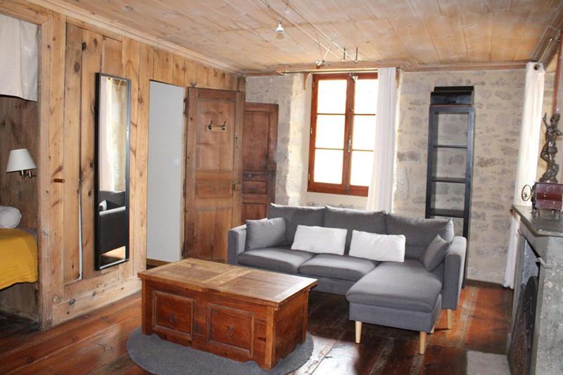 Maison - 200 m² - 11 pièces