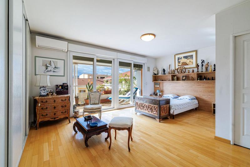 Appartement - 182 m² - 4 pièces