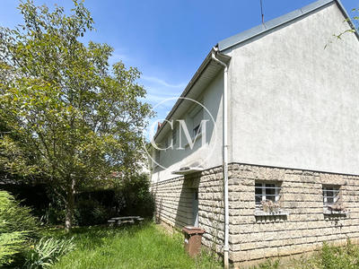 Maison - 208 m² - 4 pièces