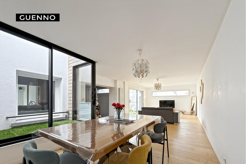 Maison - 105 m² - 6 pièces