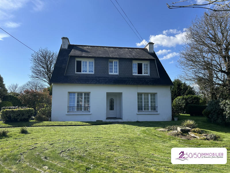 Maison traditionnelle - 118 m² - 7 pièces