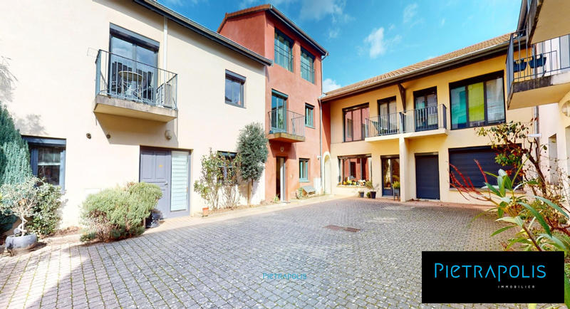 Appartement - 95 m² - 4 pièces