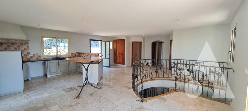 Villa - 205 m² - 5 pièces