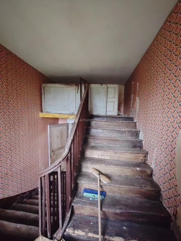 Maison - 208 m² - 5 pièces