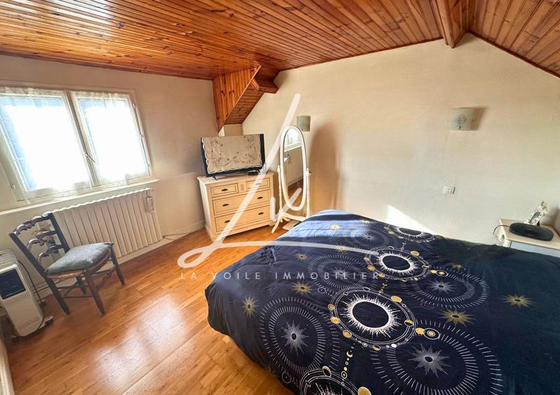 Maison - 141 m² - 6 pièces