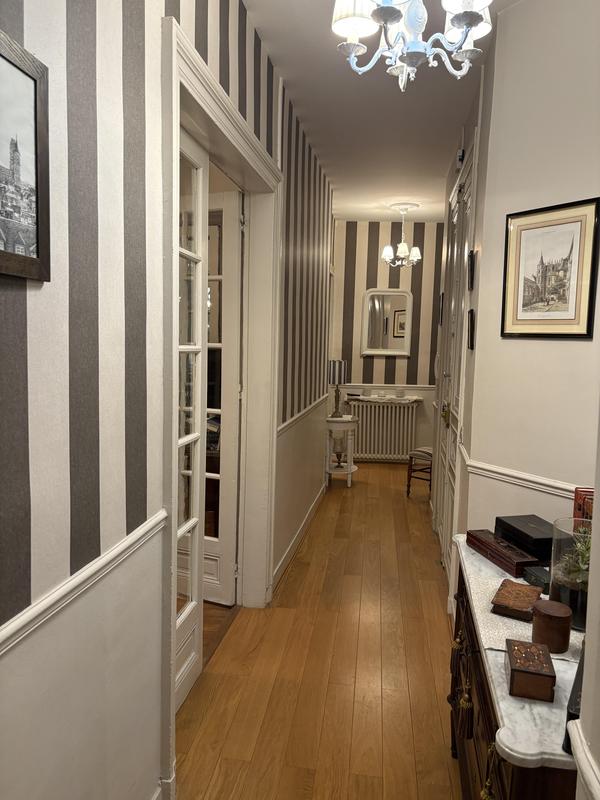 Appartement - 120 m² - 5 pièces