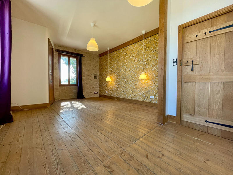 Maison - 150 m² - 7 pièces