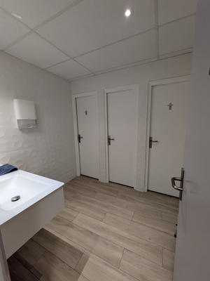 Bureau - 223 m² - 7 pièces