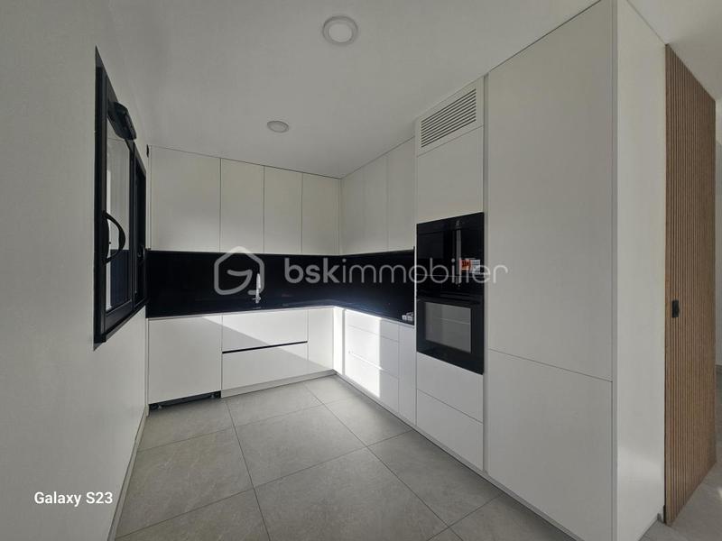 Maison - 85 m² - 5 pièces