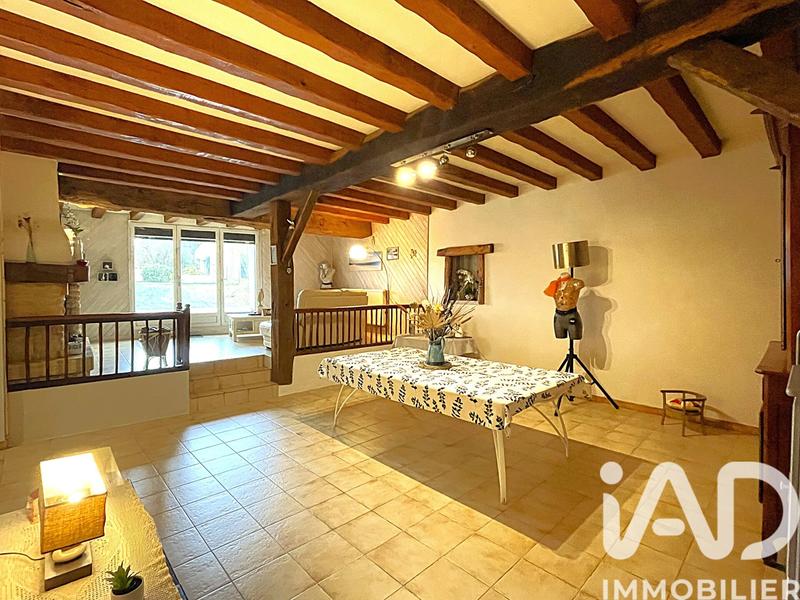 Maison - 248 m² - 8 pièces