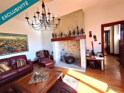 Bastide - 246 m² - 8 pièces
