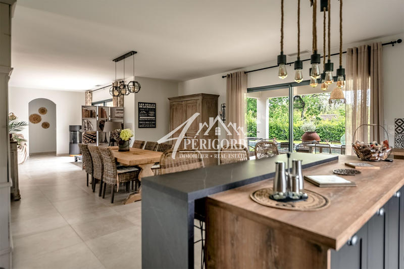 Maison contemporaine - 170 m² - 7 pièces