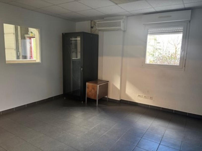 Local d'activité / Entrepôt - 580 m²
