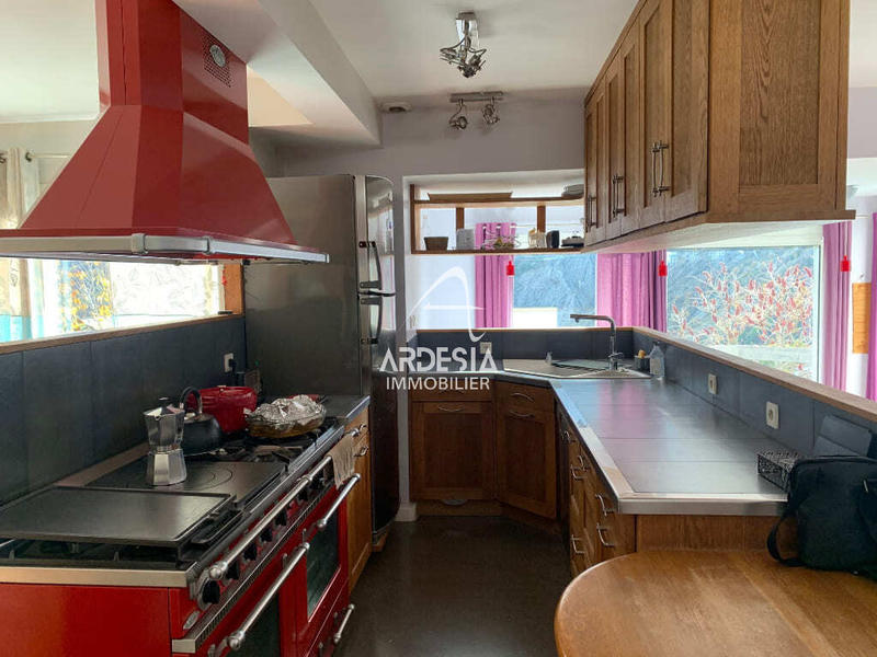 Maison - 136 m² - 4 pièces