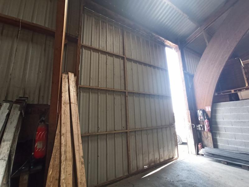 Entrepôt - 2 000 m²