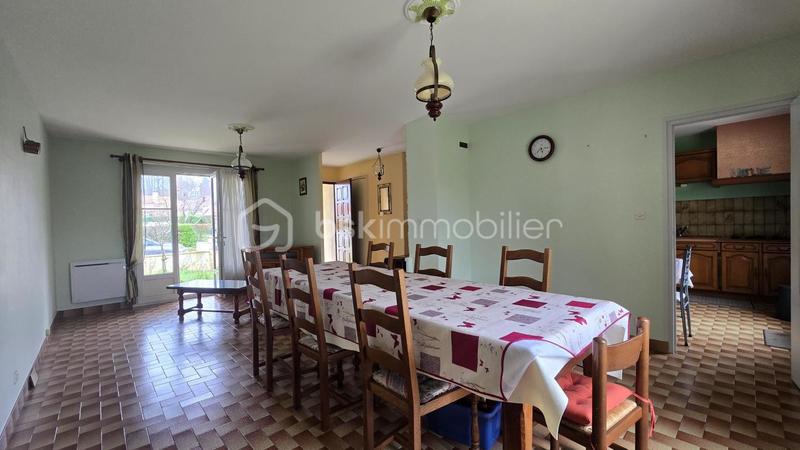 Maison traditionnelle - 81 m² - 4 pièces