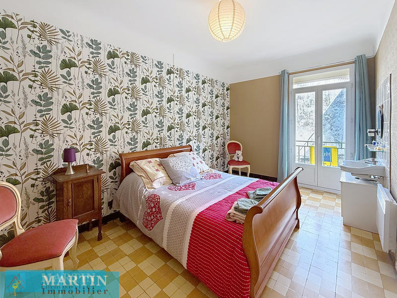 Maison - 137 m² - 5 pièces