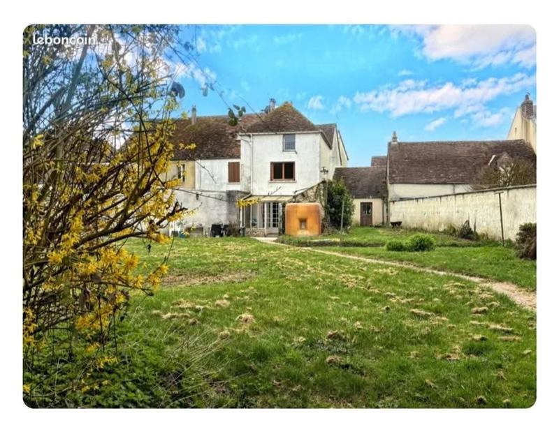 Maison - 105 m² - 6 pièces