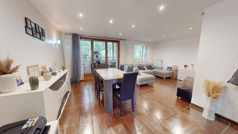 Appartement - 77 m² - 4 pièces