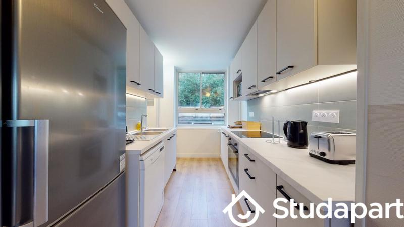 Chambre - 11 m² - 1 pièce