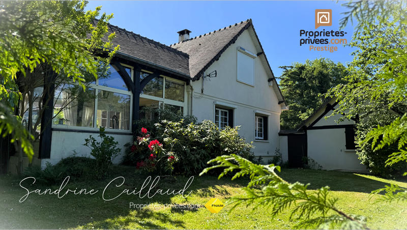 Maison - 258 m² - 9 pièces