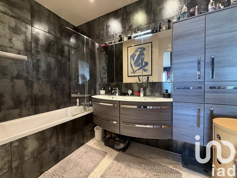 Appartement - 79 m² - 3 pièces