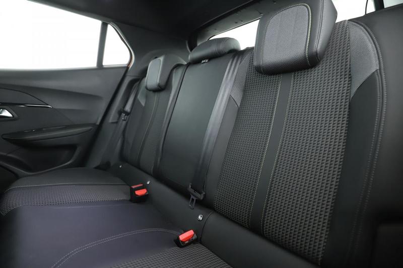 Peugeot 2008 1.5 Blue-HDi Gt Line Eat8 131 ch