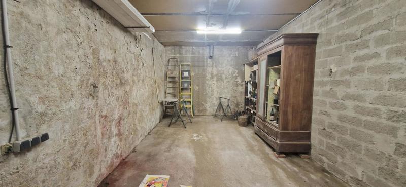 Maison - 198 m² - 9 pièces